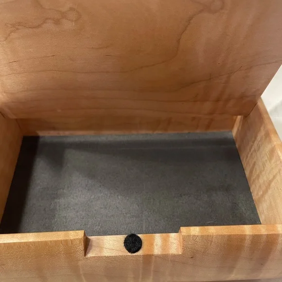 Elegant Wooden Jewelry Organizer - Picture 2 of 7